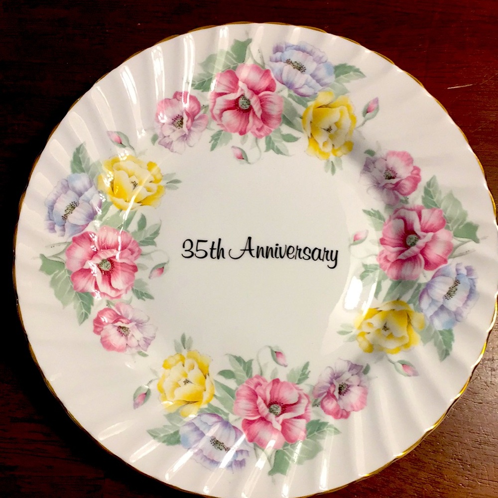 35th Anniversary New Porcelain Plate Royal Stuart